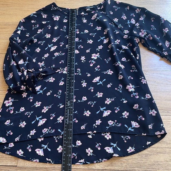 Papermoon - Larie Tie Sleeve Blouse - Picture 6 of 10